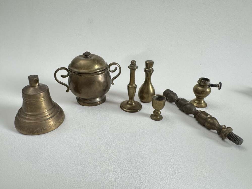 Vintage Miniature Brass Collectibles Bell Lidded Pot Goblet Hardware Lot 1-2”